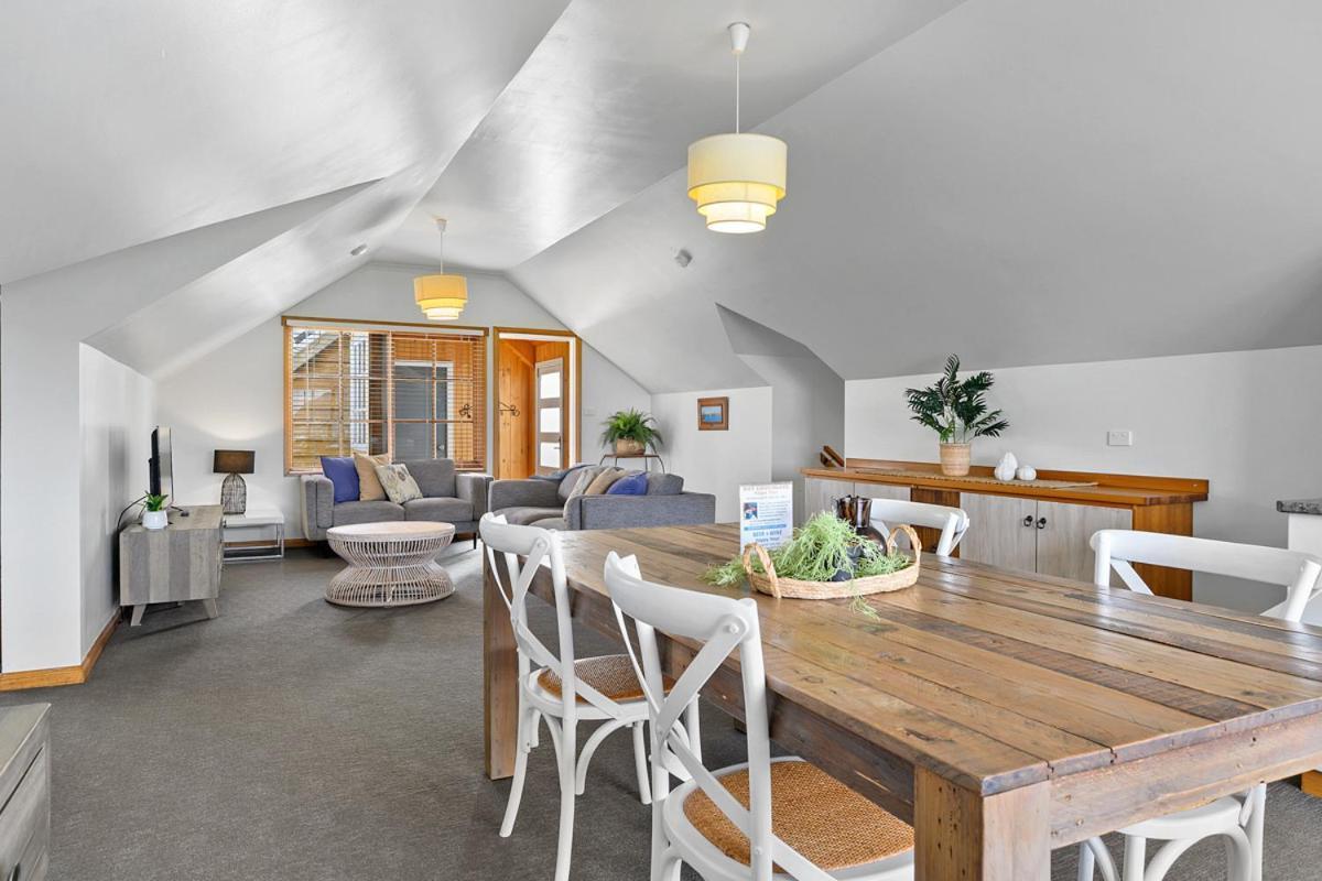 Stanley Seaview Inn Екстериор снимка